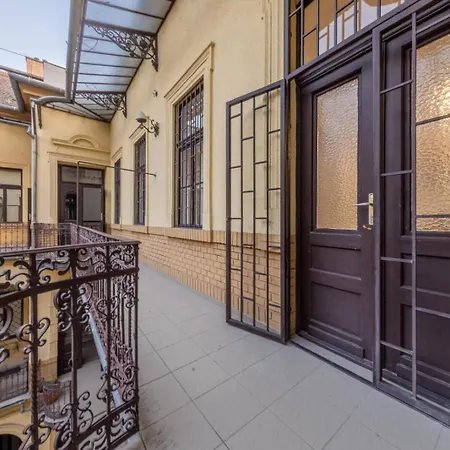 Appartamento Sass Glamour Next To St Stephen Basilica S1 Budapest