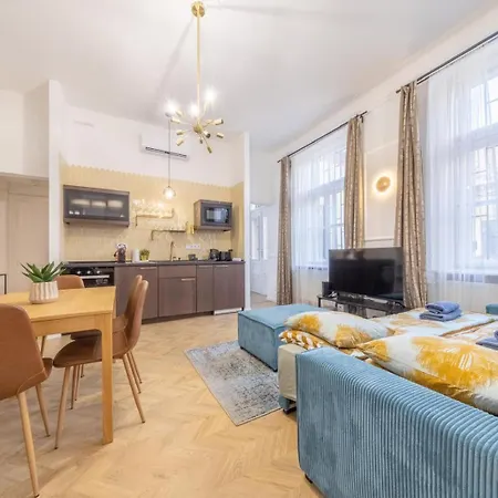 Sass Glamour Next To St Stephen Basilica S1 Apartment Budapest