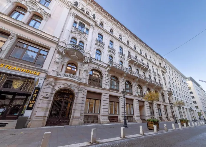 Sass Glamour Next To St Stephen Basilica S1 Apartment